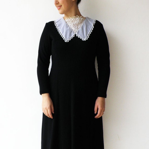 Vintage Black Dress / Little Black Dress with Lace