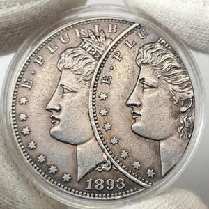 Monete del 1893 S Morgan Dollar, moneta commemorativa statunitense placcata in argento con due facce sfalsate, oggetto da collezione antico e regalo ideale per gli appassionati di monete.