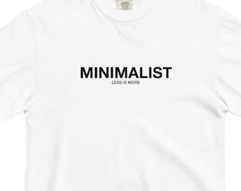 Camiseta minimalista de peso pesado "Menos es más": 100 % algodón hilado en anillos