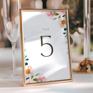 Sjabloon voor tafelnummers bruiloft, plaatskaarten met bloemen, roze bloemen, gepersonaliseerde bruiloftsdecoratie, bewerken in Canva