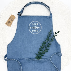 Custom Embroidered Apron - Adjustable with Front Pockets