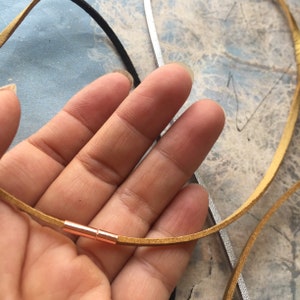 5 uds 3x1,5mm 12-28 pulgadas su elección negro/oro/plata cuero de ante plano gargantilla collar cordones con cierres de aguja de acero inoxidable oro rosa