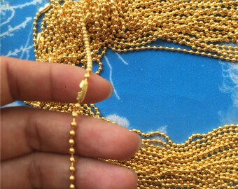 Urvasi model deals gold chain