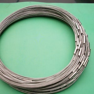 NYA NYA NYA 10 st 14-24 tum 1 mm silverfärgade halsband/trådar i rostfritt stål med magnetspännen i rostfritt stål