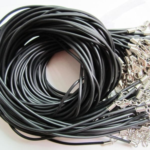 wholesale high quality 50pcs 12-30 inch adjustable 2.5mm black rubber necklace cords/lobster clasps