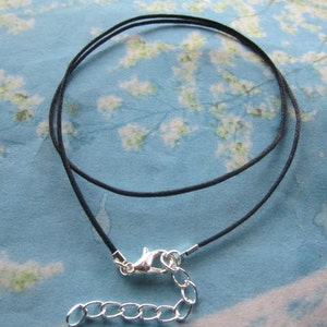Acabado chapado en plata pequeño --- venta nuevo tamaño 15 piezas 1 mm cordones de collar de algodón negro -- 12-24 pulgadas para su elección