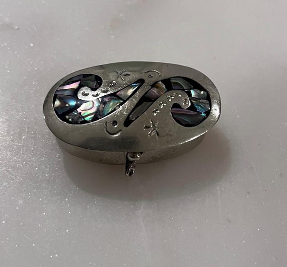 Vintage abalone and Alpaca silver trinket box /pill box. 15g