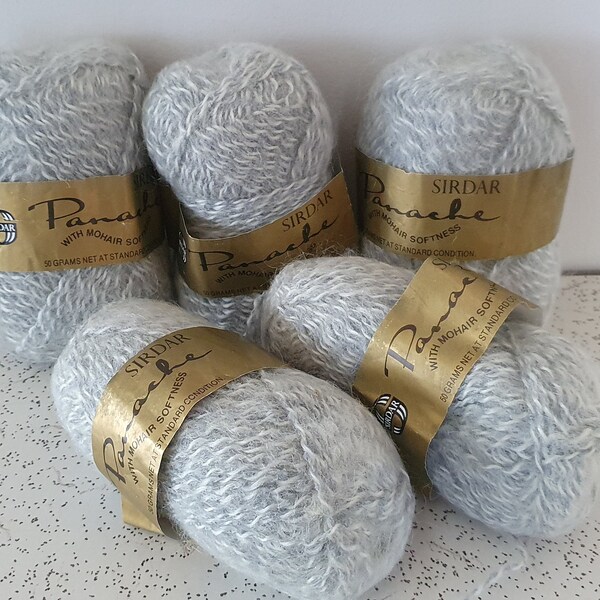 5 pelotes vintage en laine et fibre mohair gris doux