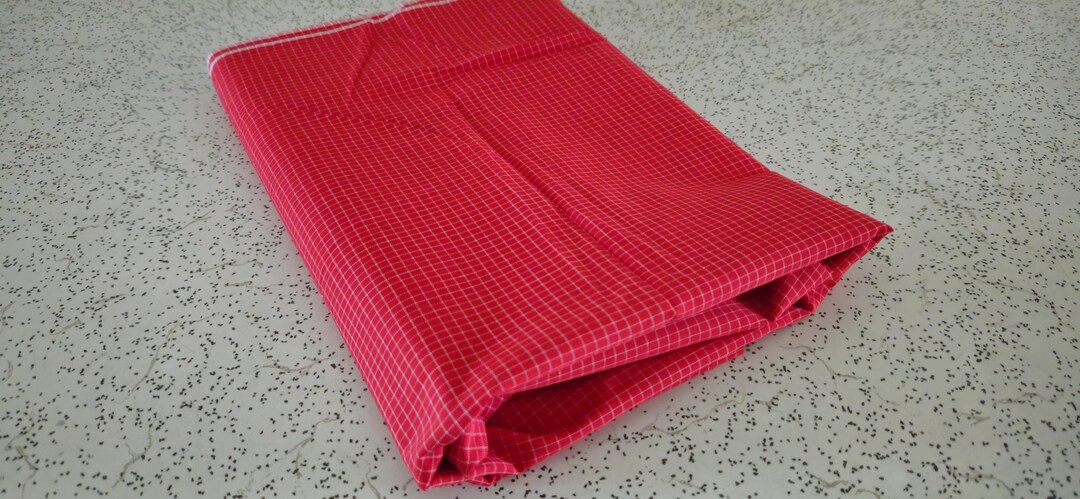 Little Checks in Red and White...vintage Fabric Remnant - Etsy