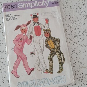 Simplicity 7683...1970s vintage sewing pattern for children&#39;s costumes size 4