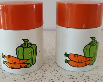 vegetables in orange and green...1970s vintage melamine salt and pepper shakers