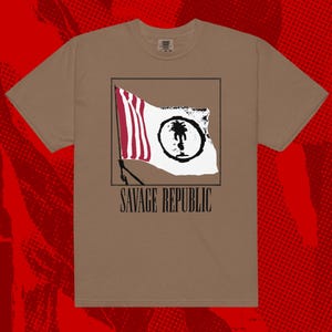 Camiseta con la bandera de la República Salvaje / Post Punk Pere Ubu Chrome Este calor oleaje Mapas