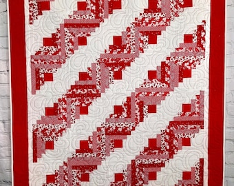 Strawberry Fields Quilt Pattern: Modern Log Cabin, Fat Quarter Friendly (PDF Pattern)