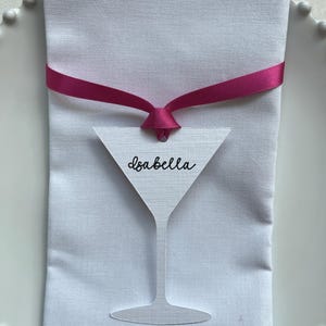 Cocktailglas-Tischkarte mit Band - Junggesellinnenabschied, Brautparty Tags, Party-Tischkarte, Fuchsia Pink Party, Brautparty Fuchsia