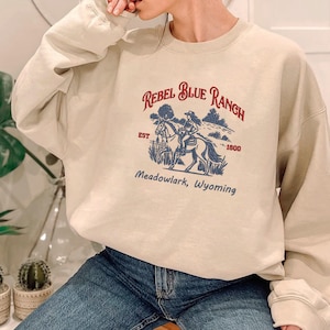Besticktes Rebel Blue Ranch Shirt, Booktok Cowboy Spicy Romance, Western Buch Liebhaber Shirts, Cowboy Romance Leser Geschenk für Sie ESD615