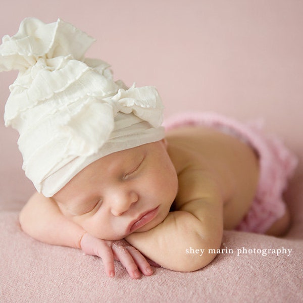 Newborn Photo Prop, Ruffle Sack Hat, Ivory, Baby Girl Photo Prop, Ready to Ship