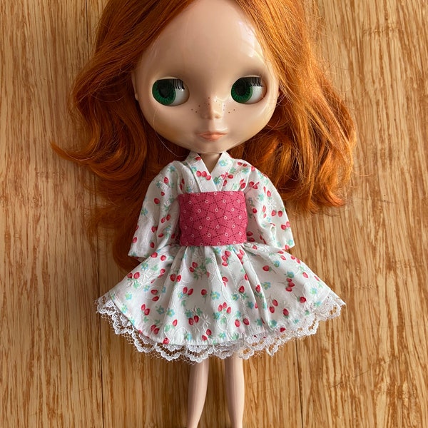 Strawberries and Cream Wa Loli Lolita dress for Blythe