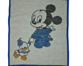 Manta de bebé Biederlack vintage de los años 80 con diseño de Mickey Mouse y el Pato Donald, hecha en EE. UU.