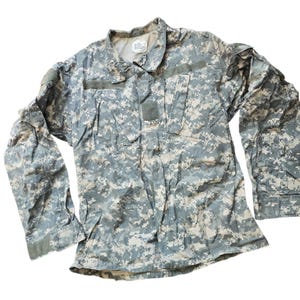 Amerikansk armé digital kamouflage stridsuniformsjacka liten, vanlig UCP DJ Mfg Corp