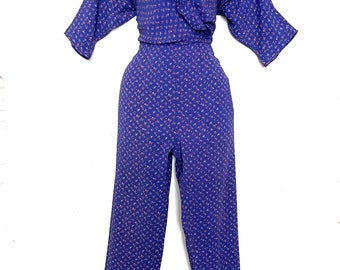 1970s Calico Floral Print Pantsuit jumpsuit / Wrap style onesie, size m