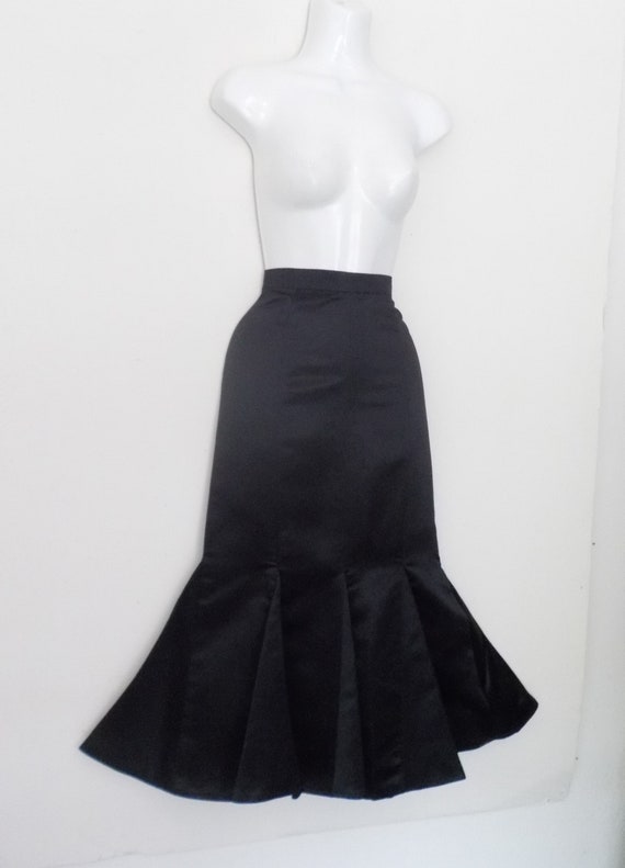 90s BLACK SATIN FISHTAIL Midi Skirt, size S - image 6