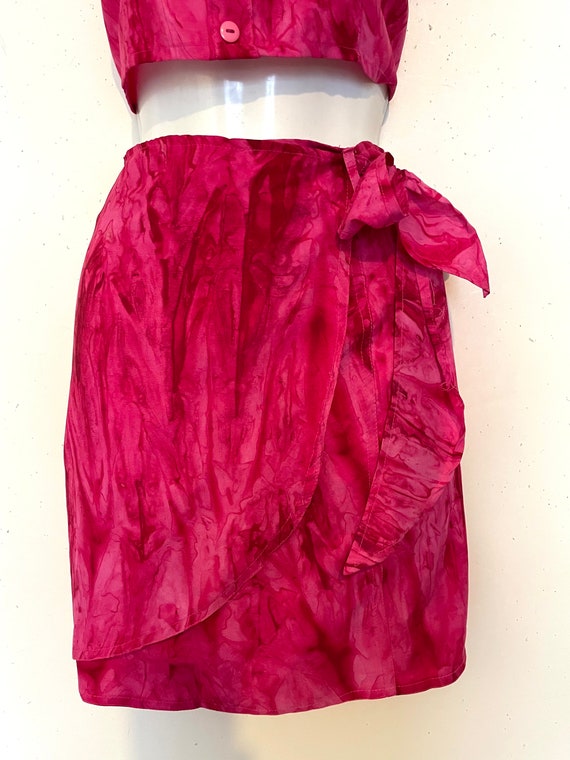 1990s Pink Tie Dye WRAP skirt and CROP TOP , size… - image 2