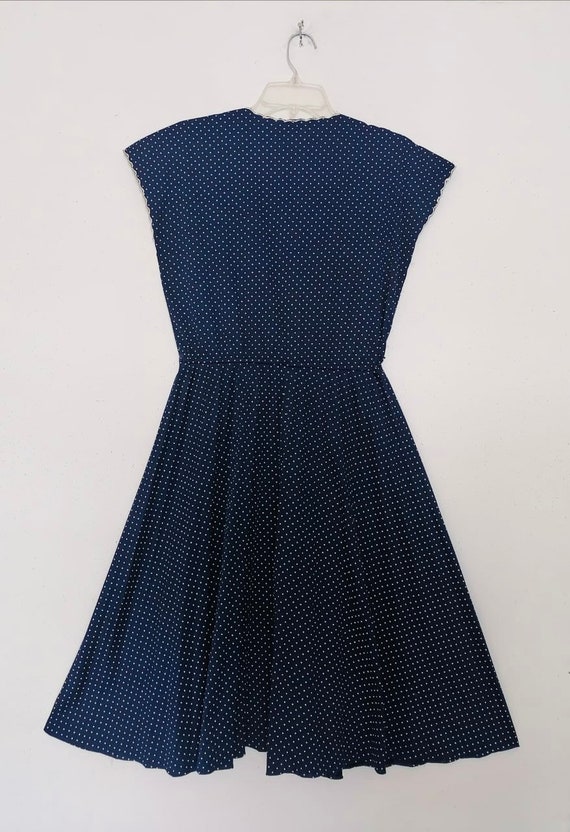 vintage 70s does 50s Polka Dots day dress, size m… - image 5