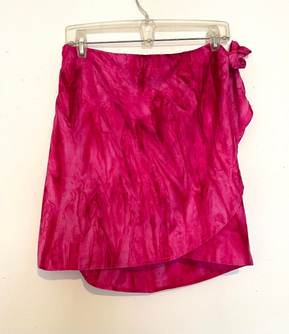 1990s Pink Tie Dye WRAP skirt and CROP TOP , size… - image 10