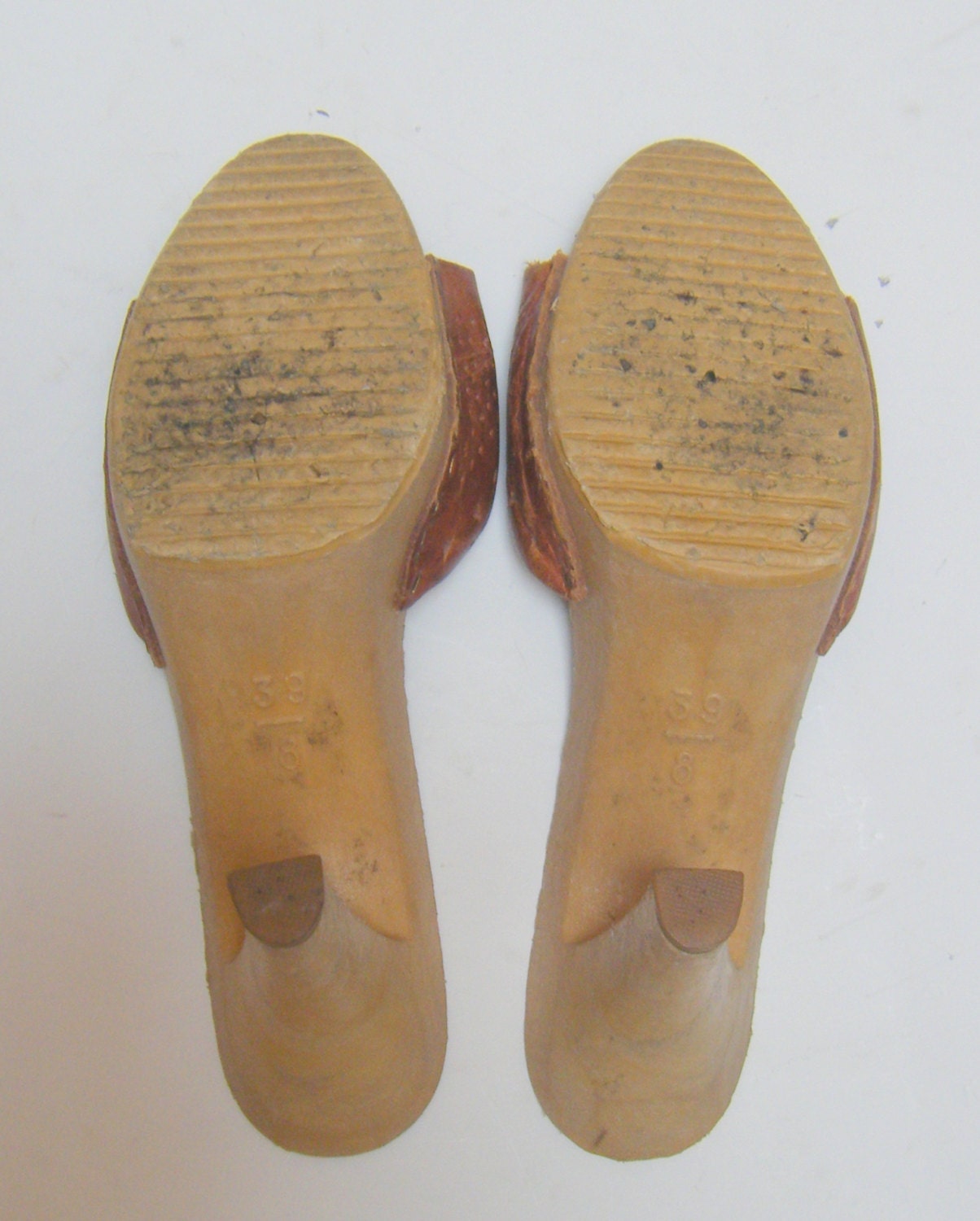 candies heels from the 70's