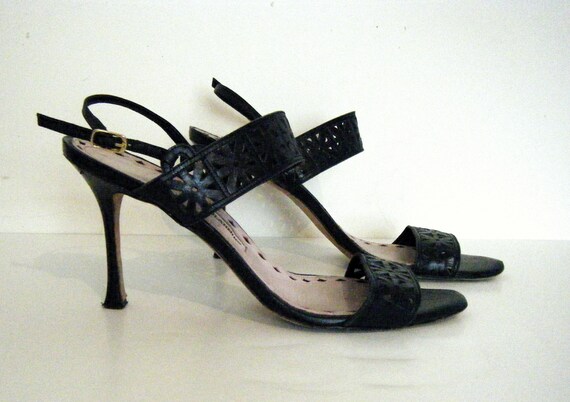 navy heels size 9