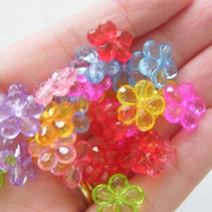 100 Flower beads transparent random mixed acrylic BB560