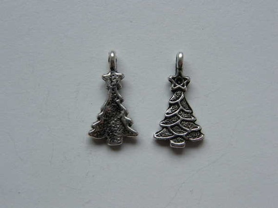 XC083 BULK 50 Christmas Tree Charms Antique Silver Tone