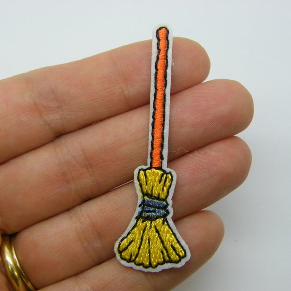 8 Broomstick patch polyester embroidery HC640