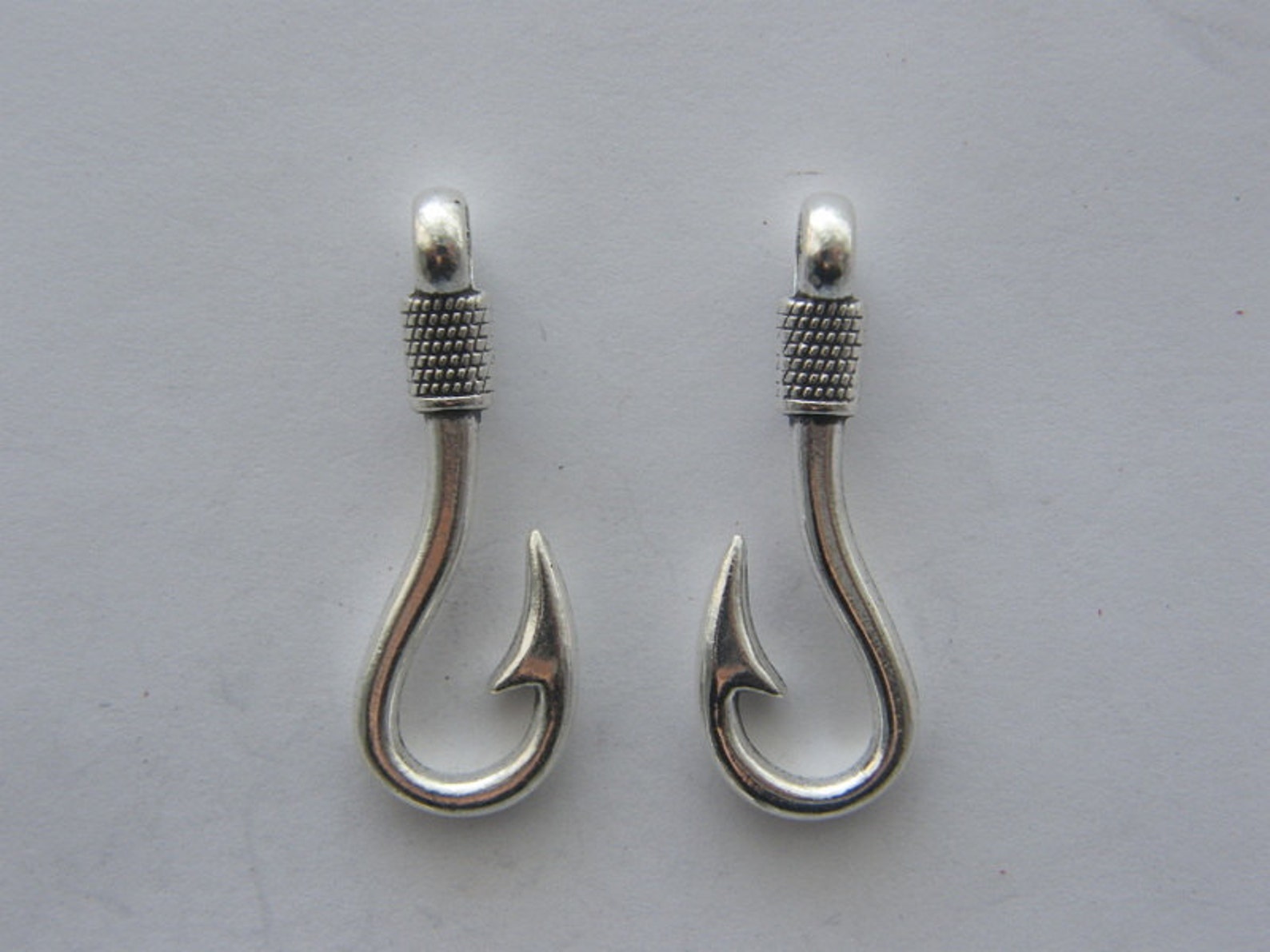 4 Fishing Hook Pendants Antique Silver Tone FF652 Etsy