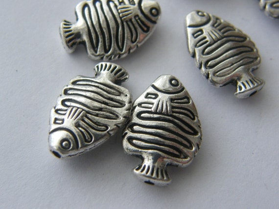 BULK 30 Fish spacer beads antique silver tone FF3