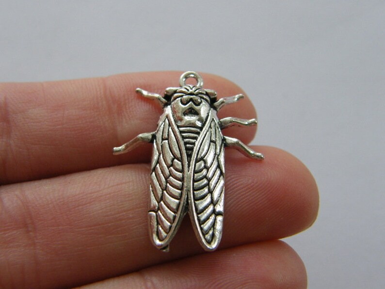 BULK 30 Insect cicada pendants antique silver tone A1000