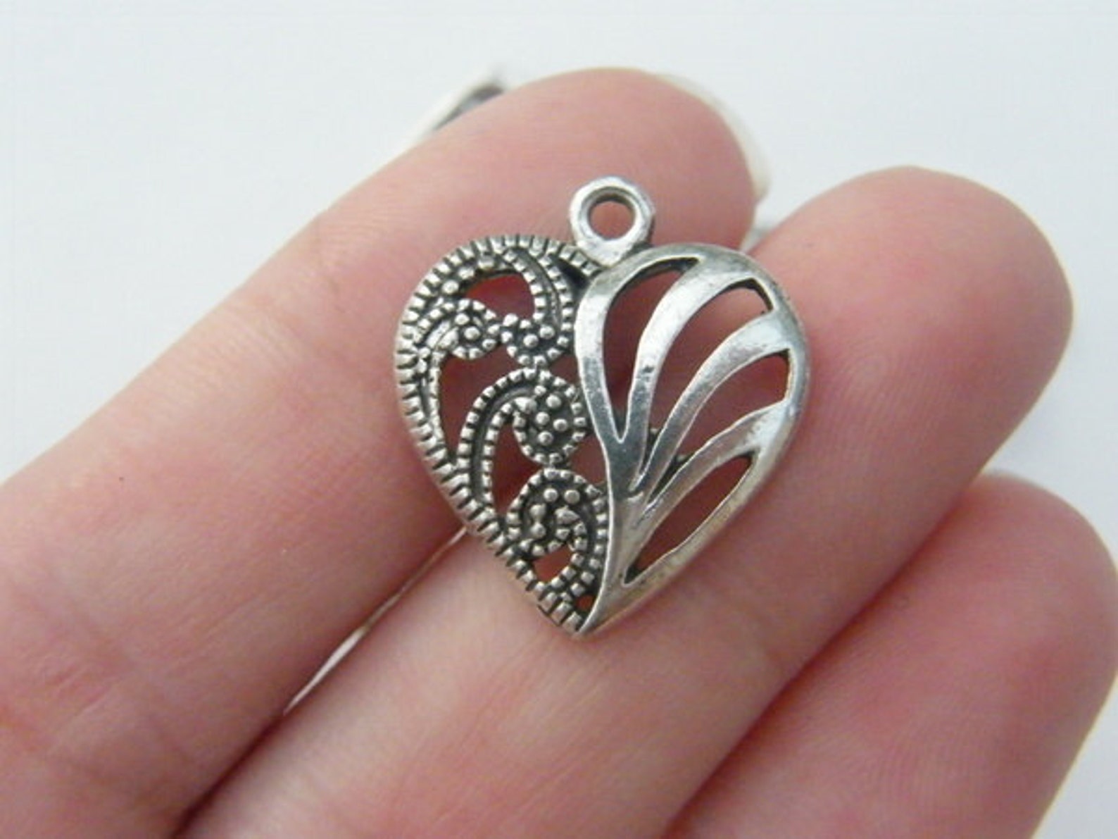 BULK 30 Heart pendants antique silver tone H30 Etsy