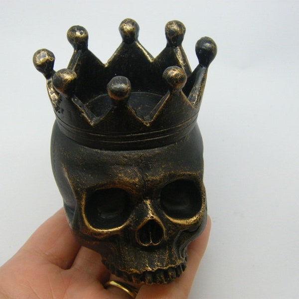 1 Skull candle holder Halloween decoration antique bronze resin HC