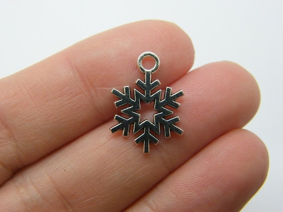 14 Snowflake Christmas charms antique silver tone SF29