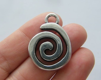 4 Spiralen Muster Charms antik silber Ton M550