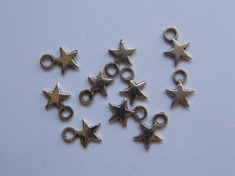 BULK 50 Star charms antique silver tone S11 SALE 50% OFF image 2