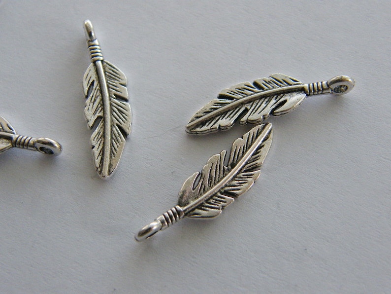 10 Feather charms antique silver tone B213 image 5