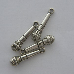 8 Microphone charms antique silver tone MN36 image 3