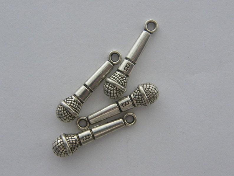 8 Microphone charms antique silver tone MN36 image 3