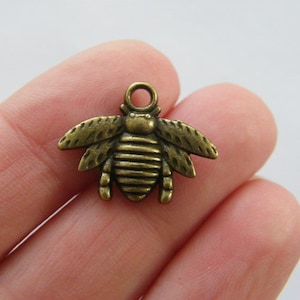 10 Bee charms antique bronze tone A950