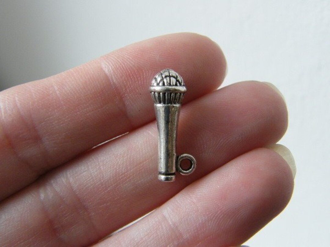 10 Microphone charms antique silver tone MN37 Etsy 日本