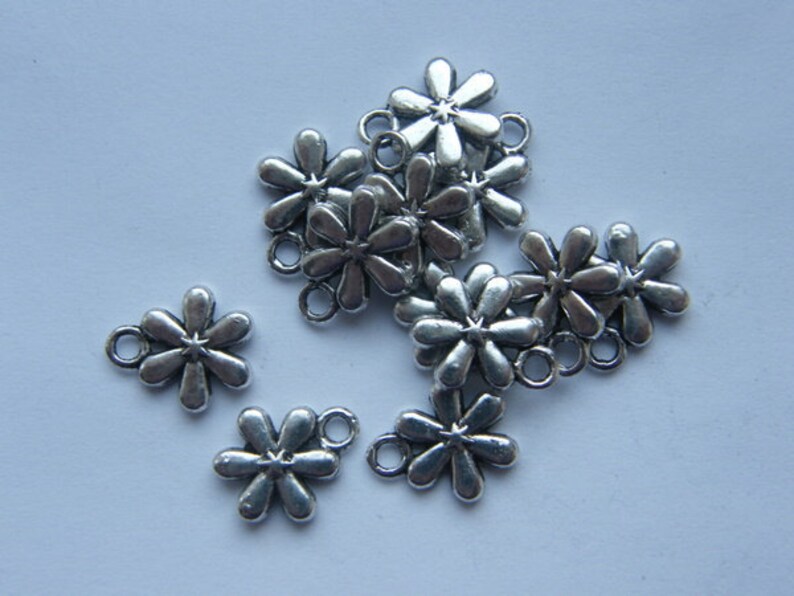 12 Flower charms antique silver tone F4 image 2