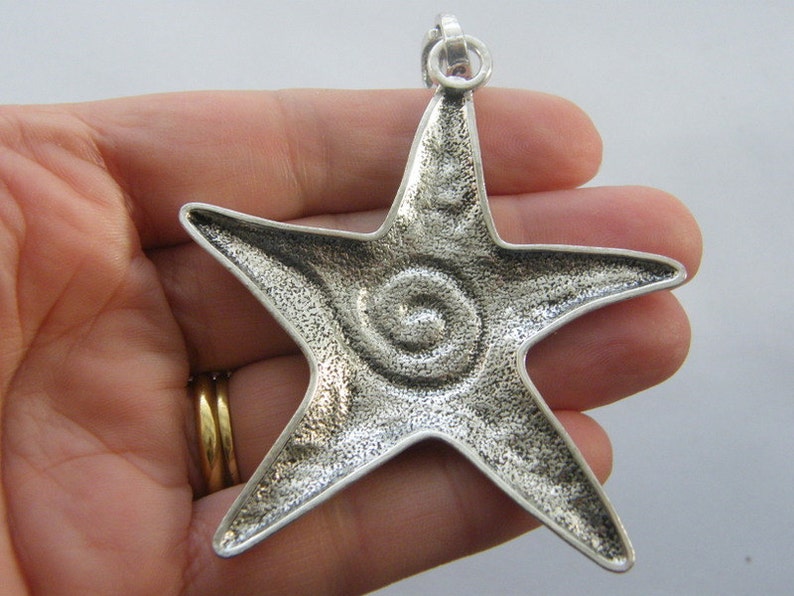 1 Starfish pendant antique silver tone BFM13 image 5