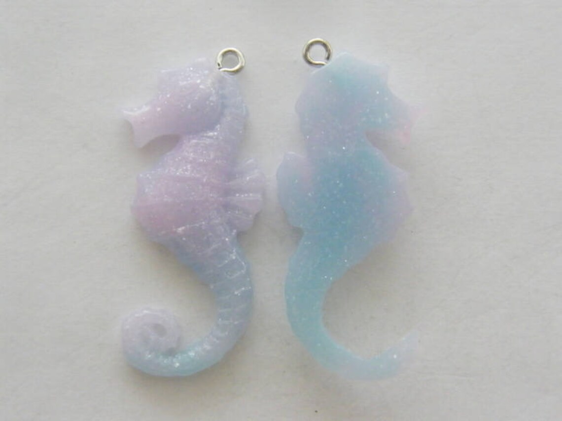 BULK 10 Seahorse Pendants Pink and Blue Resin FF416 Etsy