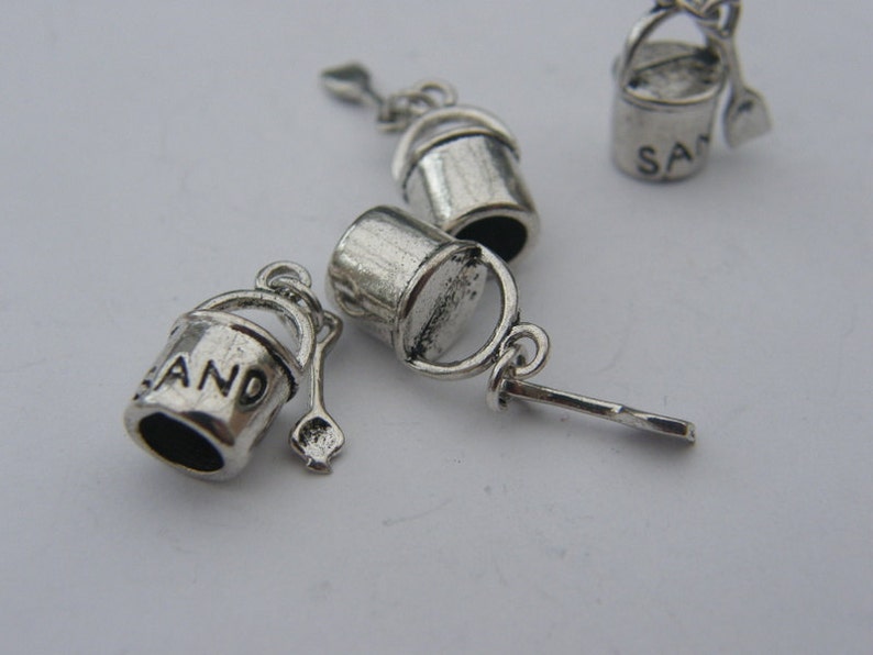 bulk buy bucket and spade